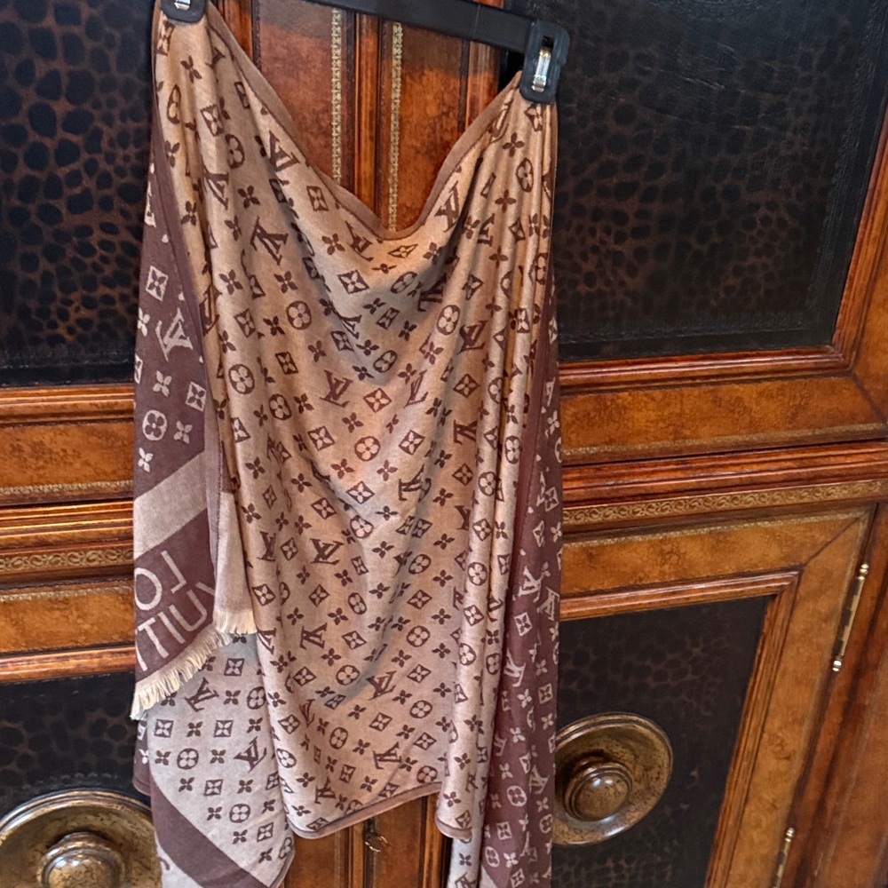 Louis Vuitton Brown Monogram scarf
